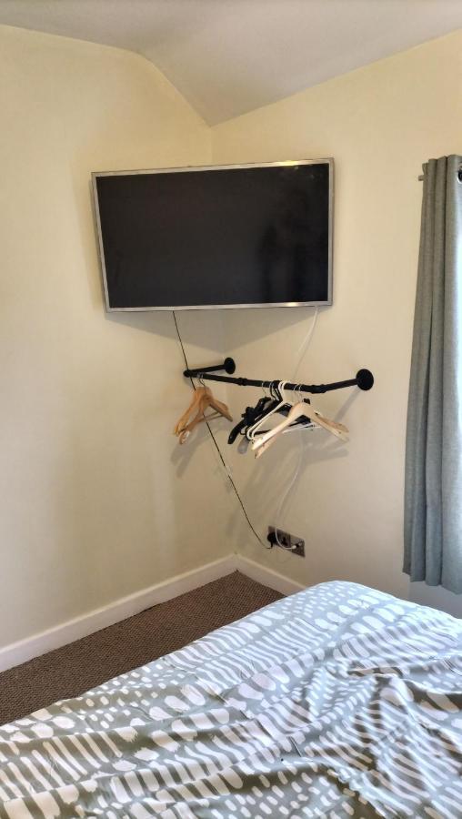 Accomadation Wrexham Eksteriør bilde