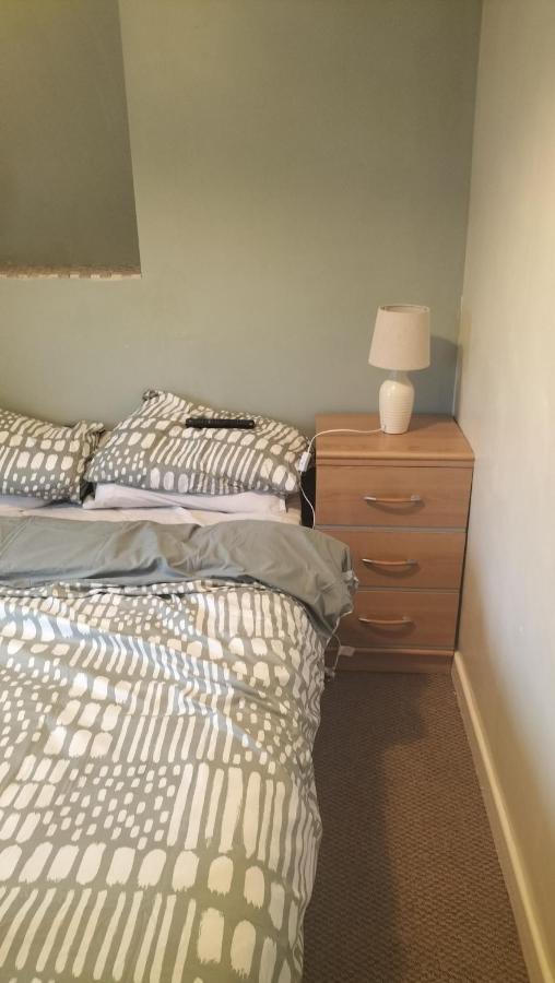 Accomadation Wrexham Eksteriør bilde
