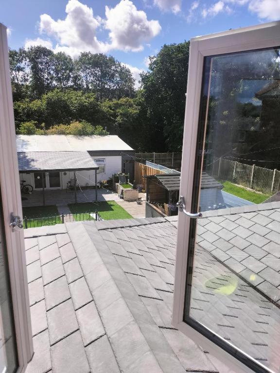 Accomadation Wrexham Eksteriør bilde